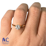 Anillo de compromiso de diamante de laboratorio 1.01 ct · corte redondo brillante · color D · claridad VVS2 · oro amarillo 14k
