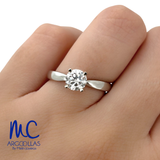 Anillo de compromiso de diamante de laboratorio 1.00 ct · corte redondo brillante · color E · claridad VVS2 · oro blanco 14k
