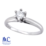 Anillo de compromiso de diamante natural 0.25 ct · corte redondo brillante · color G-H · claridad SI1 · oro blanco 14k · modelo F4908
