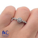 Anillo de compromiso de diamante natural 0.15 ct · corte redondo brillante · color G-J · claridad SI1-I2 · oro blanco 14k