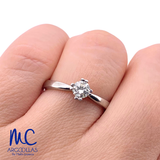 Anillo de compromiso de diamante natural 0.30 ct · corte redondo brillante · color G-H · claridad SI1 · oro blanco 14k