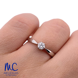 Anillo de compromiso de diamante natural 0.25 ct · corte redondo brillante · color G-H · claridad SI1 · oro blanco 14k · modelo F5651-25