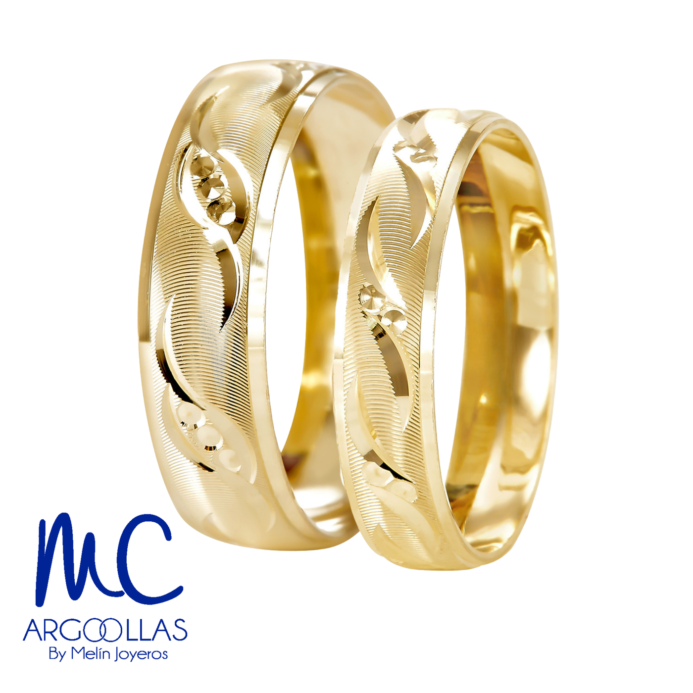 Argolla de matrimonio serpentina de oro amarillo 10k · estilo confort · acabado labrado
