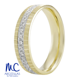 Argolla de matrimonio de oro combinado 10k y 14k · 5 mm · estilo recto · acabado labrado · modelo F202105