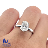 Anillo de compromiso de diamante de laboratorio 1.32 ct · corte oval brilliant · color E · claridad VVS1 · oro blanco 14k