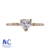 Anillo de compromiso de diamante de laboratorio 0.50 ct · corte corazón · color D · claridad VVS2 · oro amarillo 14k